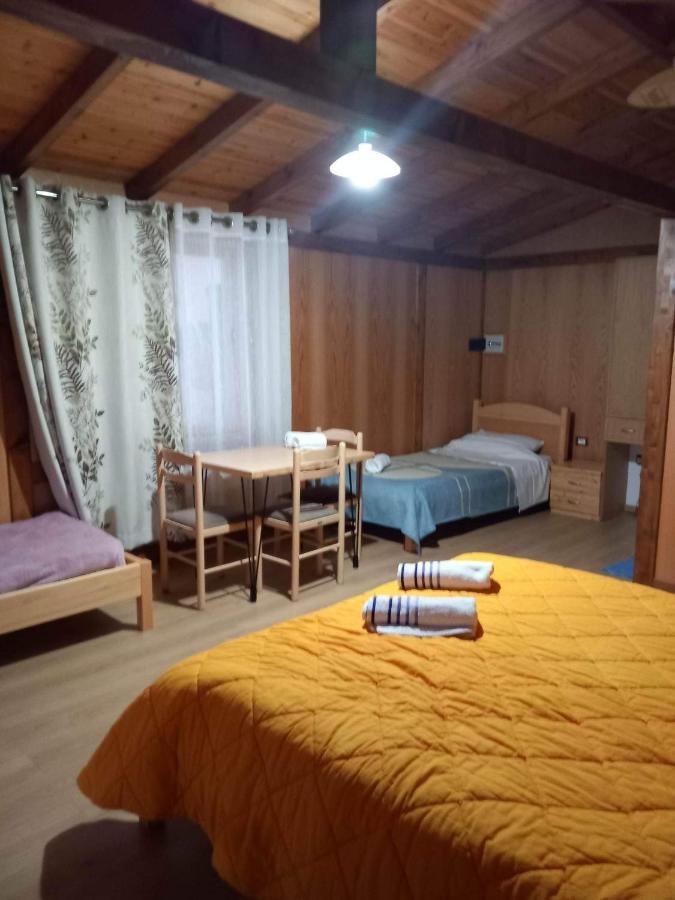 Irini'S Guesthouse Qeparo Luaran gambar